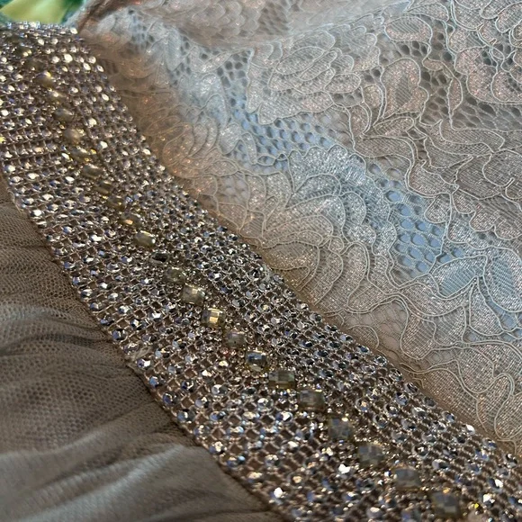 Lot of Formal Dresses size 10 - Aqua, Gray, Black, and light pink metallic - Picture 6 of 6